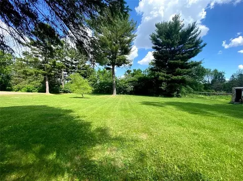 2309 NE Mathews St NE, Menomonie, WI 54751