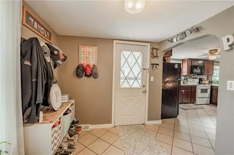 205 Elm St, Thorp, WI 54771 photo 4