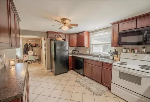 205 Elm St, Thorp, WI 54771 photo 6