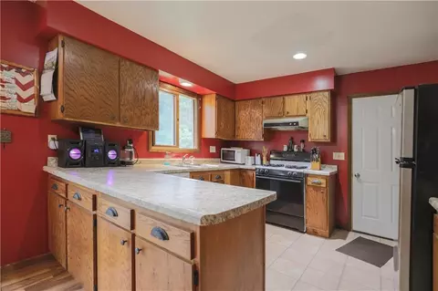 464 E Oak St, Cadott, WI 54727 photo 7