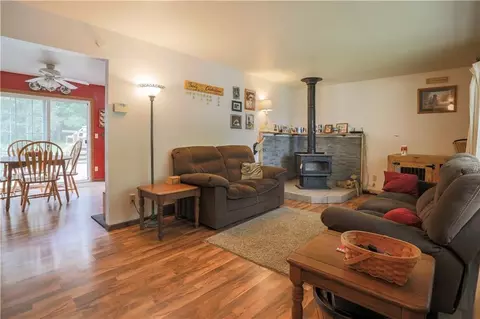 464 E Oak St, Cadott, WI 54727 photo 4