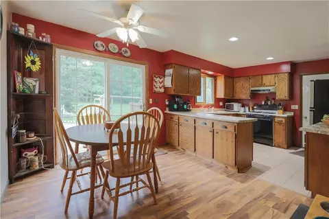 464 E Oak St, Cadott, WI 54727 photo 6
