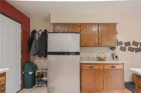 464 E Oak St, Cadott, WI 54727 photo 8