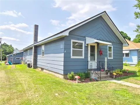116 S 6th St, Cornell, WI 54732 photo 2