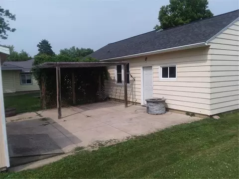 1609 Smith St, Bloomer, WI 54724 photo 9