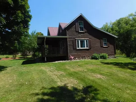 48978 N Thompson Rd, Eleva, WI 54738 photo 1