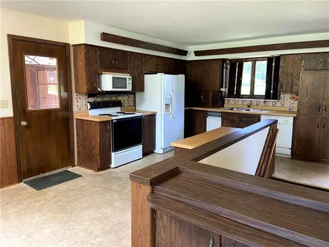 211 17th Ave, Bloomer, WI 54724 photo 11