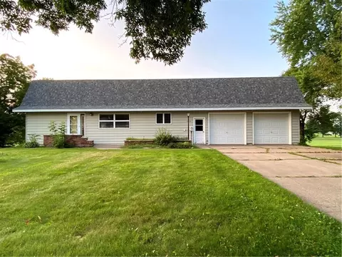 211 17th Ave, Bloomer, WI 54724 photo 1