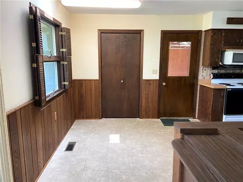 211 17th Ave, Bloomer, WI 54724 photo 12