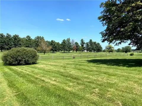 211 17th Ave, Bloomer, WI 54724 photo 2
