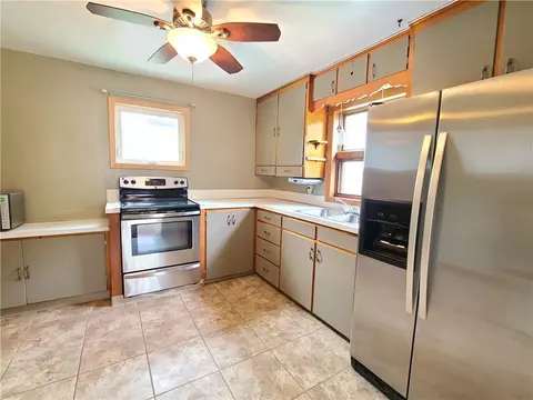 1908 Ivy St, Bloomer, WI 54724 photo 4