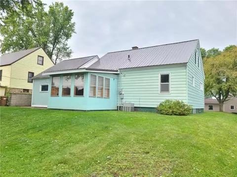 1908 Ivy St, Bloomer, WI 54724 photo 3