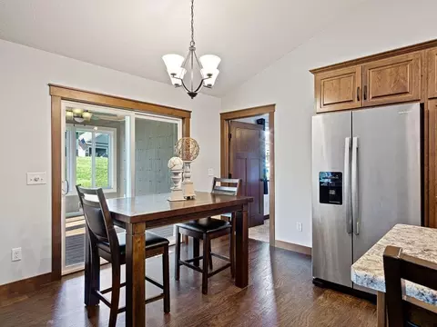 908 Daisy Ln, Eau Claire, WI 54703 photo 14