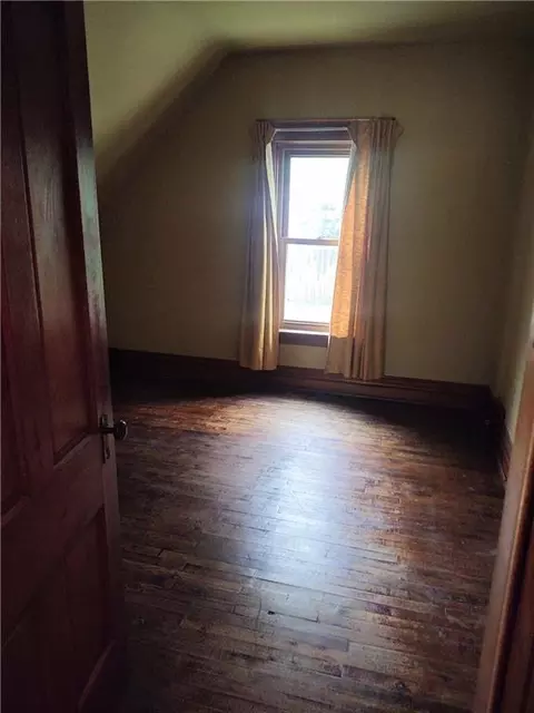 137 E 5th Ave, Stanley, WI 54768 photo 18