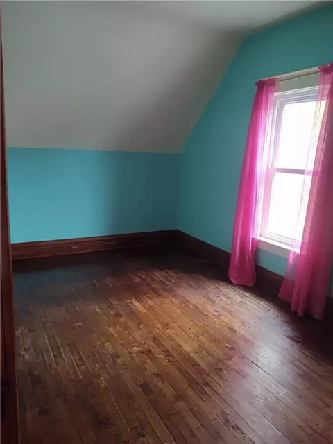 137 E 5th Ave, Stanley, WI 54768 photo 16