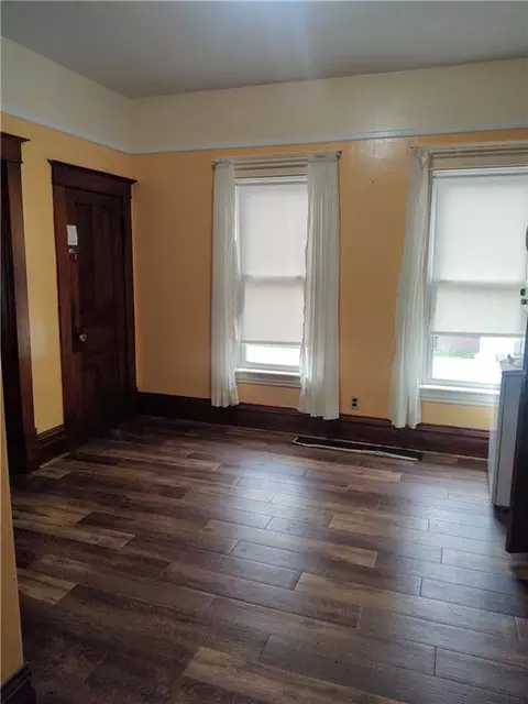 137 E 5th Ave, Stanley, WI 54768 photo 7