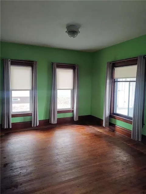 137 E 5th Ave, Stanley, WI 54768 photo 2