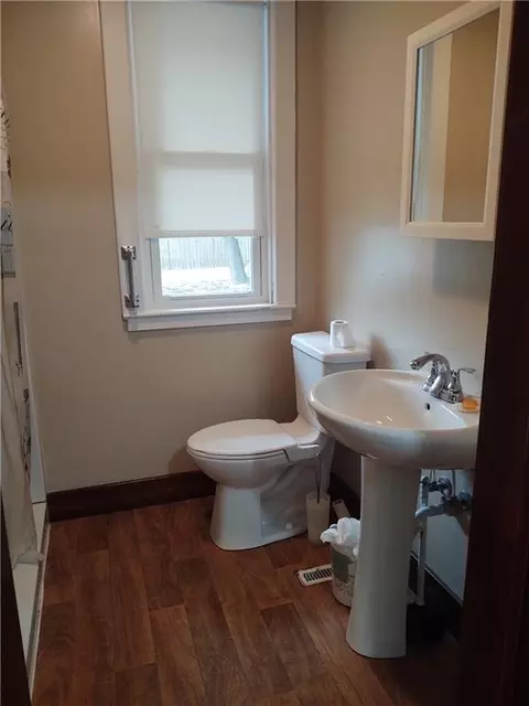 137 E 5th Ave, Stanley, WI 54768 photo 11