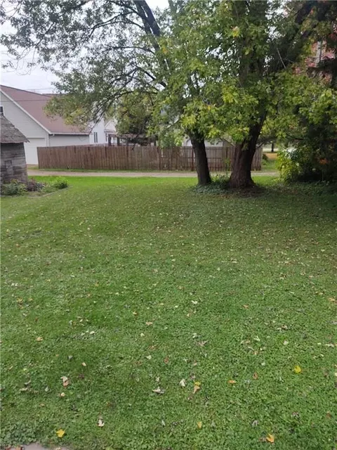 137 E 5th Ave, Stanley, WI 54768 photo 22