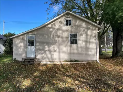 614 E Front St, Withee, WI 54498 photo 1