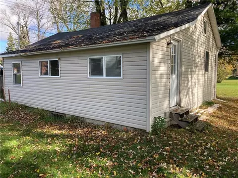 614 E Front St, Withee, WI 54498 photo 2