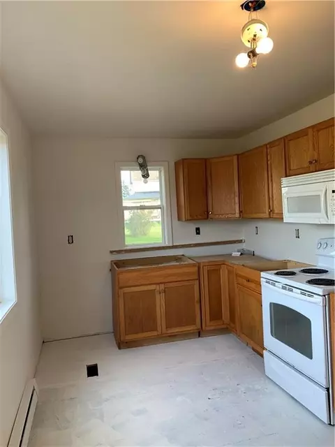 614 E Front St, Withee, WI 54498 photo 5