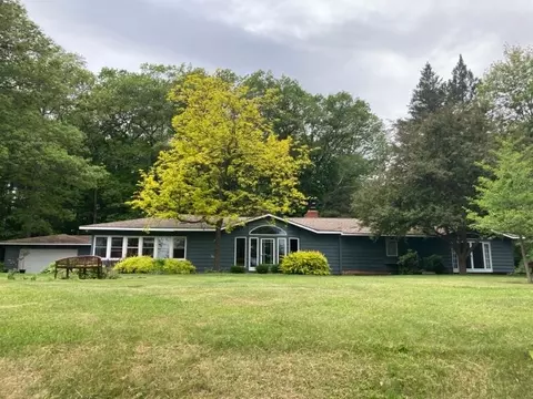 5667 N Lake Rd, Stone Lake, WI 54876