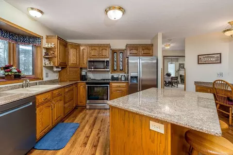 1320 Bittersweet Rd, Eau Claire, WI 54701 photo 12