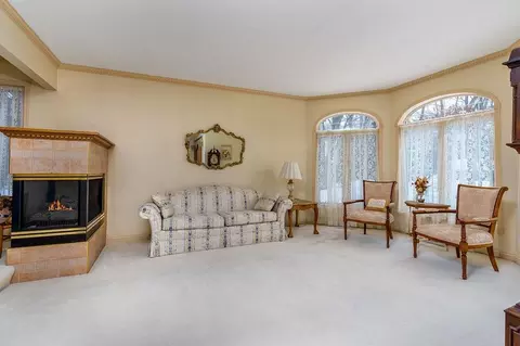 1320 Bittersweet Rd, Eau Claire, WI 54701 photo 4