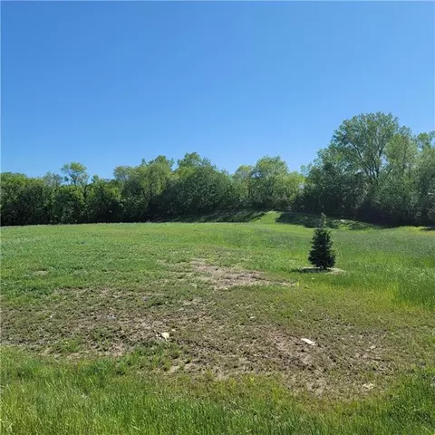 364 Moelter Ln, Hudson, WI 54016