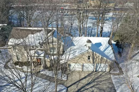 340 W River Rd, Appleton, WI 54915 photo 2