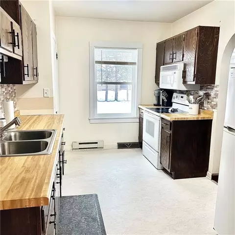 108 E Monroe Ave, Barron, WI 54812 photo 3