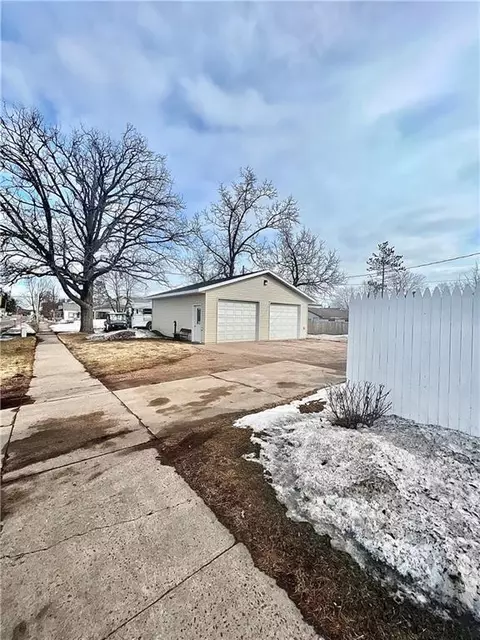 9 E Division Ave, Barron, WI 54812 photo 7