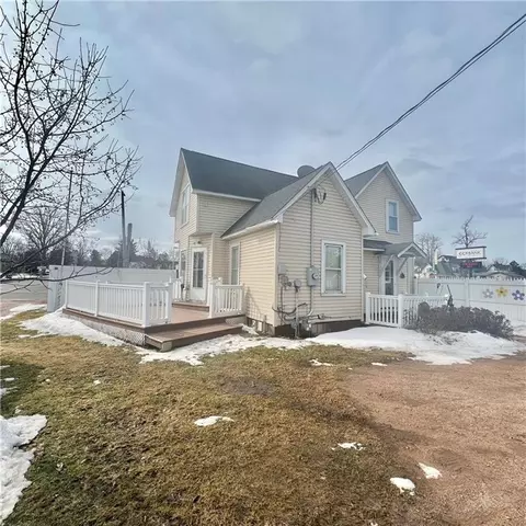 9 E Division Ave, Barron, WI 54812 photo 4