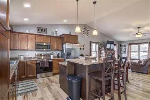 302 Dunn St, Colfax, WI 54730 photo 7