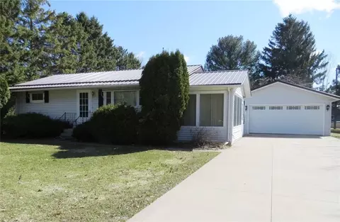 914 Summit St, Withee, WI 54498 photo 2