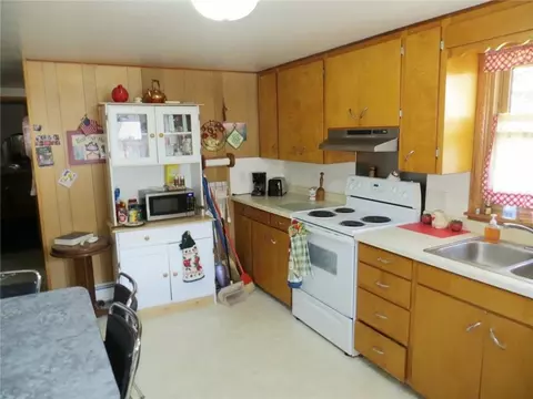 914 Summit St, Withee, WI 54498 photo 8