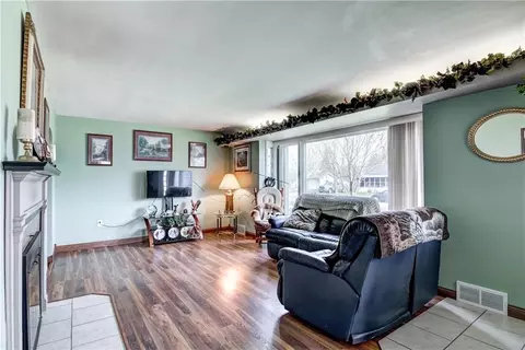 106 E Rusch St, Thorp, WI 54771 photo 3