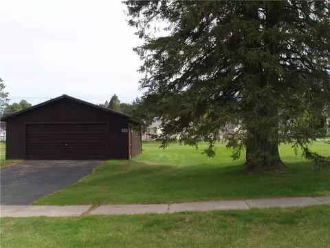 390 E 1st St, Glidden, WI 54527 photo 3