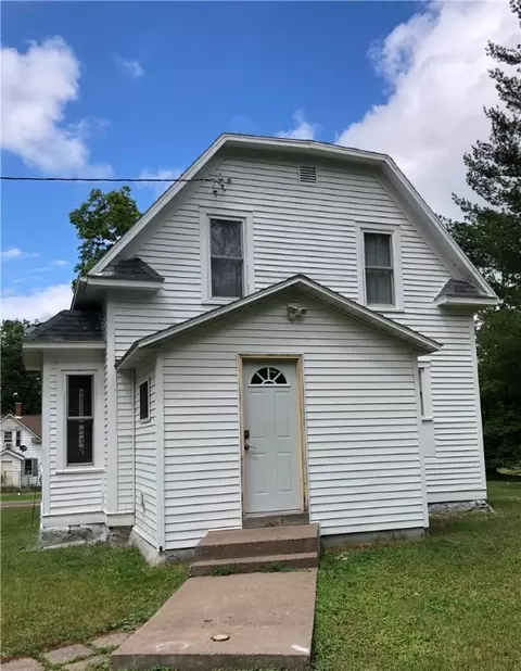 210 E North Ave, Luck, WI 54853 photo 2