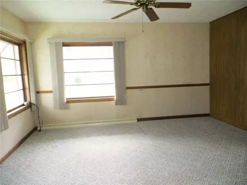 415 E Main St, Thorp, WI 54771 photo 10