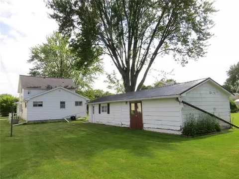 415 E Main St, Thorp, WI 54771 photo 5