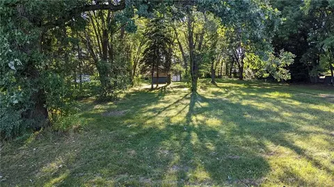 2722 Elk Creek Rd, Eau Claire, WI 54703