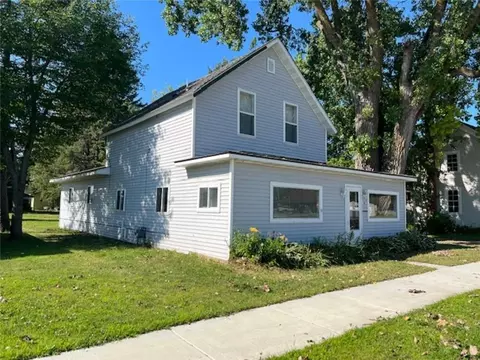 118 3rd Ave, Shell Lake, WI 54871 photo 1