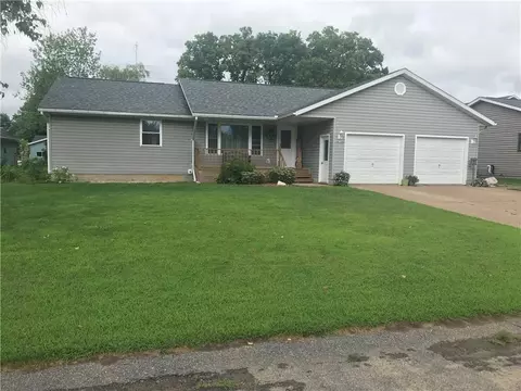 40109 Winsand Dr, Pigeon Falls, WI 54760