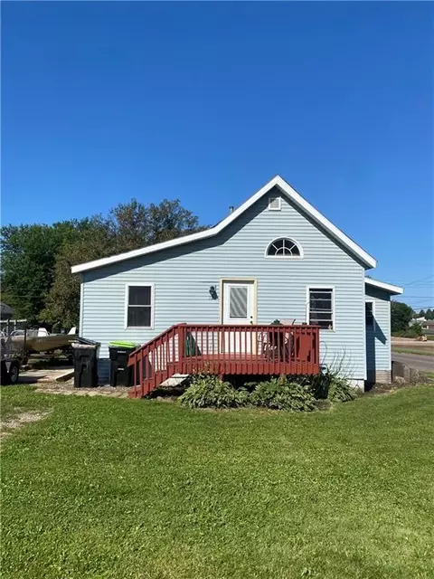 320 E Maple St, Stanley, WI 54768 photo 1