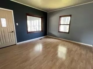 113 E 5th Ave, Stanley, WI 54768 photo 7