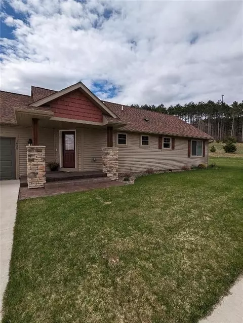 1858 Luke Pl, Chippewa Falls, WI 54729