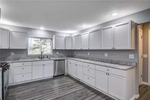 1003 W Poplar Ave, Cameron, WI 54822 photo 6