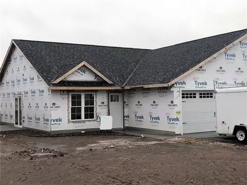 5128 Quiet Hollow Ct, Eau Claire, WI 54701